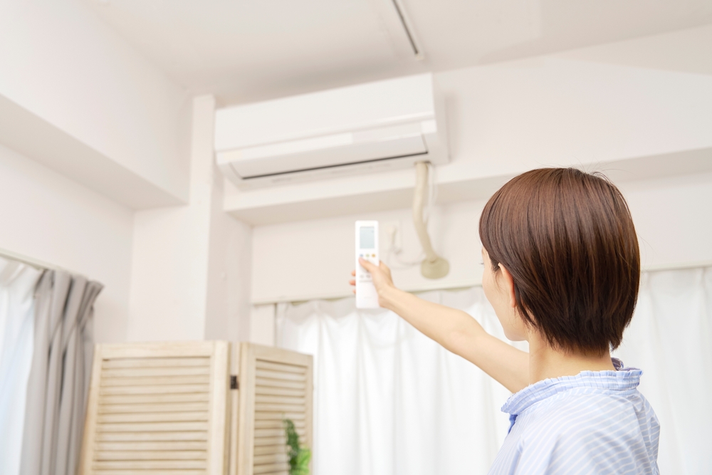 エアコンの風は出るのに冷えない場合に考えられる原因