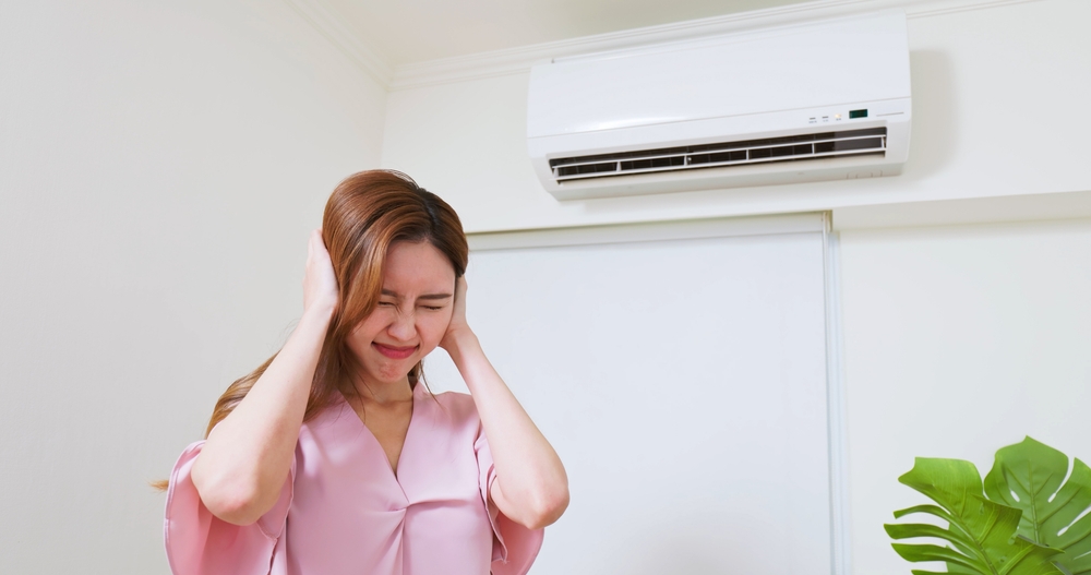 エアコンから異音がする原因は？音の種類別に故障の可能性を解説