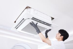 エアコン修理の料金相場はいくら？症状別の費用目安を解説