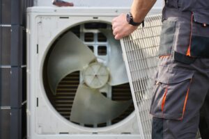 エアコンの室外機が動かない原因は？冷えないときのチェックポイント